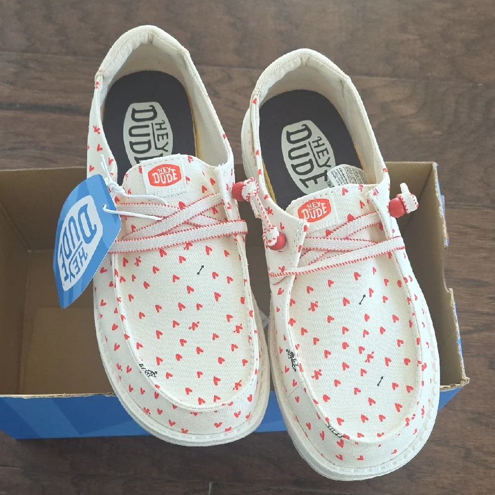 Hey Dude Womens - White with Red Hearts - Picture 1 of 8